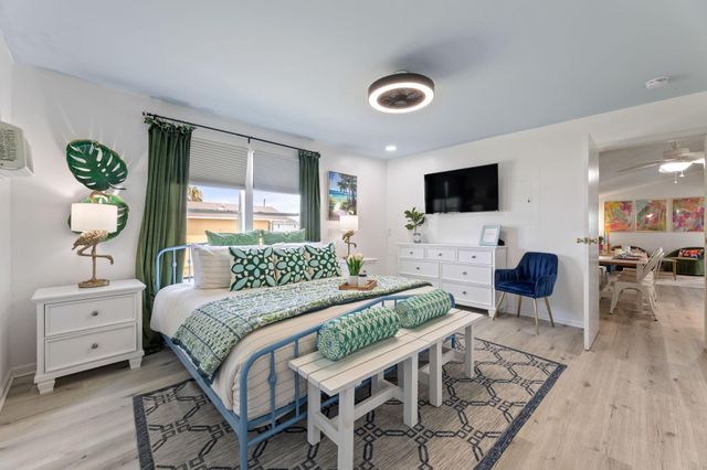 4021 Las Palmas Street, Galveston, TX 77554