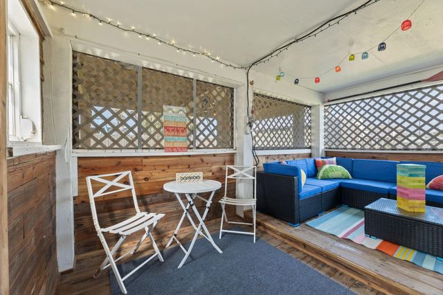 4021 Las Palmas Street, Galveston, TX 77554