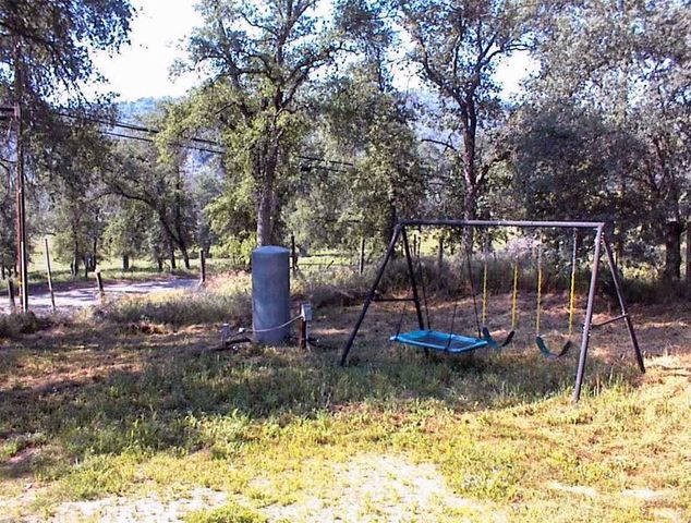 38152 Ruth Hill Road, Yokuts Valley, CA 93675