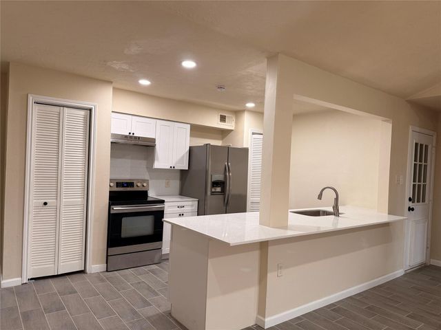 13818 Southline Road, Sugar Land, TX 77498