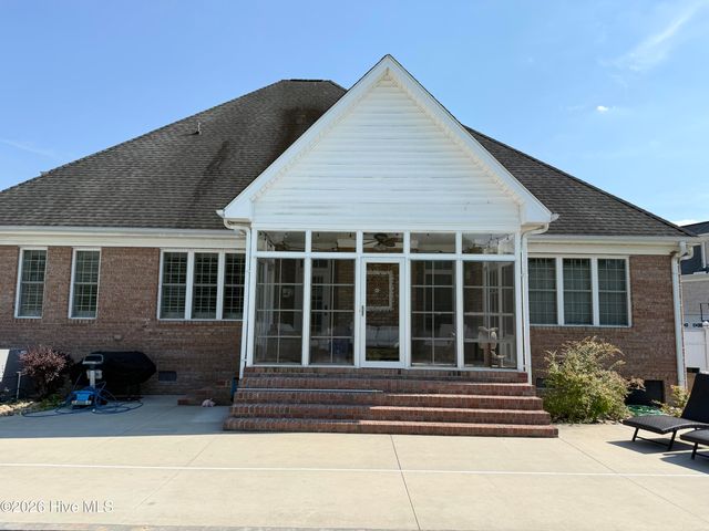 181 Blackwater Drive, Winterville, NC 28590