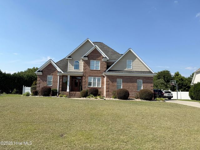 181 Blackwater Drive, Winterville, NC 28590