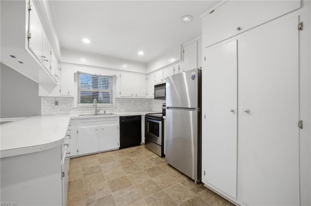 6134 Stephenson AVE, Norfolk, VA 23502