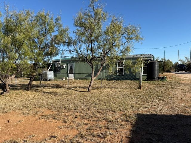 1350 Cedar Cove Rd, Robert Lee, TX 76945