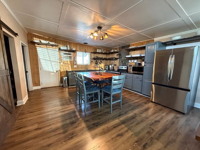 1350 Cedar Cove Rd, Robert Lee, TX 76945