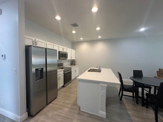 1685 22nd Avenue SW, Vero Beach, FL 32962