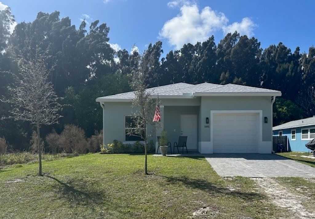 1685 22nd Avenue SW, Vero Beach, FL 32962