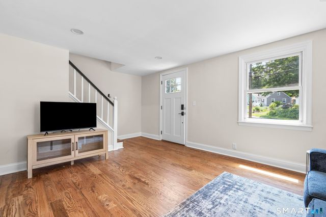 251 North Hoadley Street, Naugatuck, CT 06770