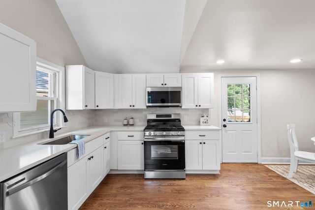 251 North Hoadley Street, Naugatuck, CT 06770