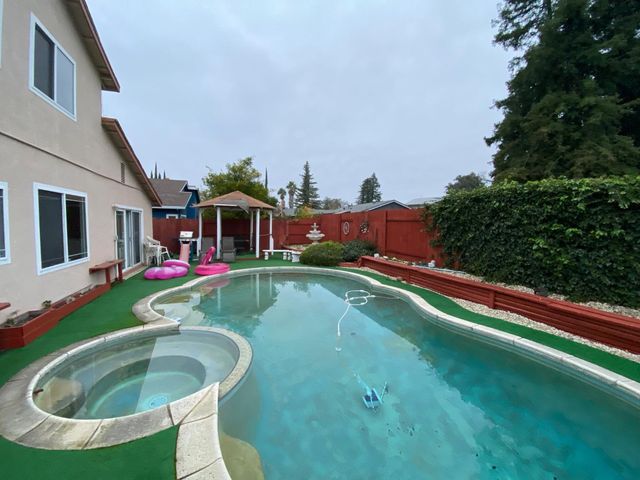 9243 Carla Way, Sacramento, CA 95826