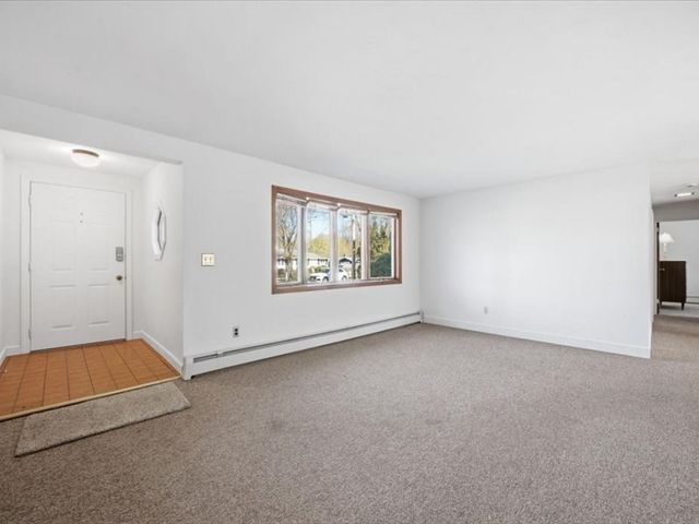 56 Congress St, Braintree, MA 02184