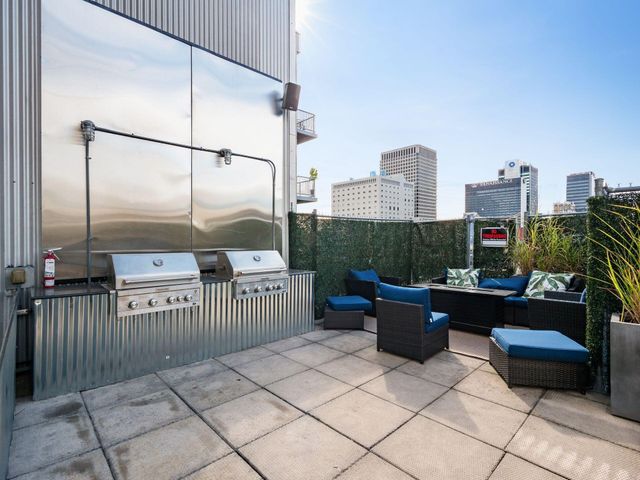 60 E Spring Street, 121, Columbus, OH 43215