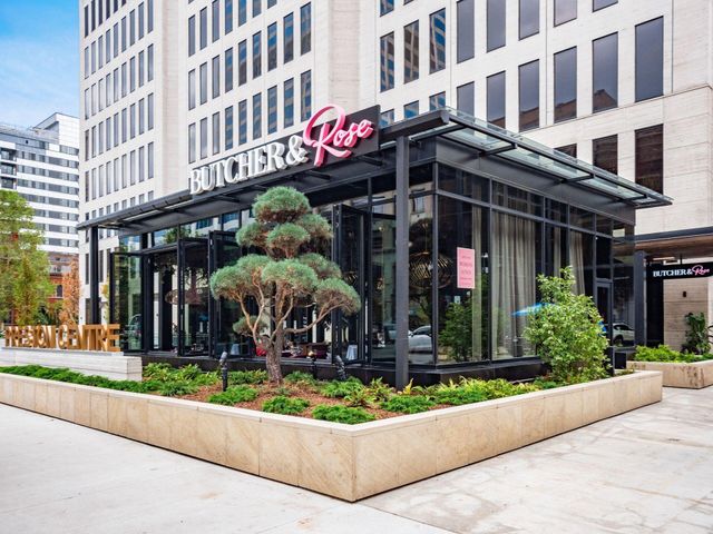 60 E Spring Street, 121, Columbus, OH 43215
