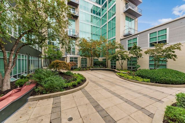 60 E Spring Street, 121, Columbus, OH 43215