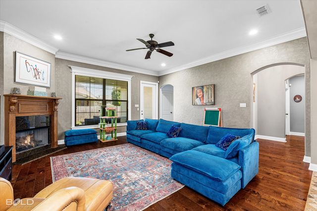 1109 Laurel Creek Drive, Shreveport, LA 71106