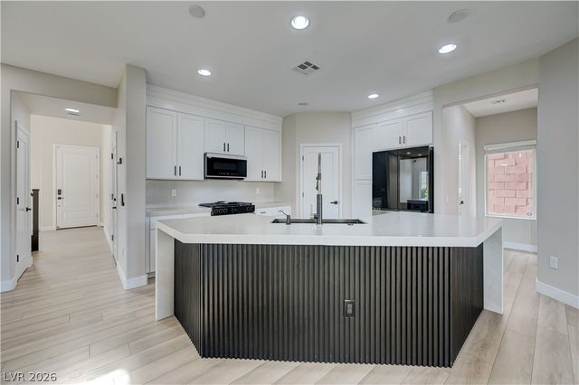 5764 Shadow Bend Drive, Las Vegas, NV 89135