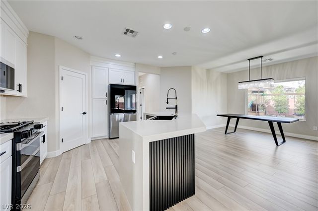 5764 Shadow Bend Drive, Las Vegas, NV 89135