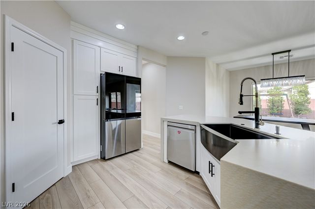 5764 Shadow Bend Drive, Las Vegas, NV 89135