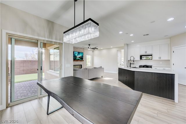 5764 Shadow Bend Drive, Las Vegas, NV 89135