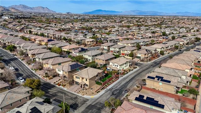 5764 Shadow Bend Drive, Las Vegas, NV 89135