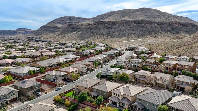 5764 Shadow Bend Drive, Las Vegas, NV 89135