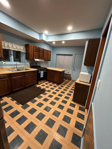 1245 Sherburne Avenue, Saint Paul, MN 55104