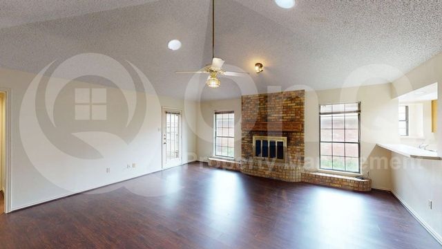 5511 Timber Green Drive, Arlington, TX 76016