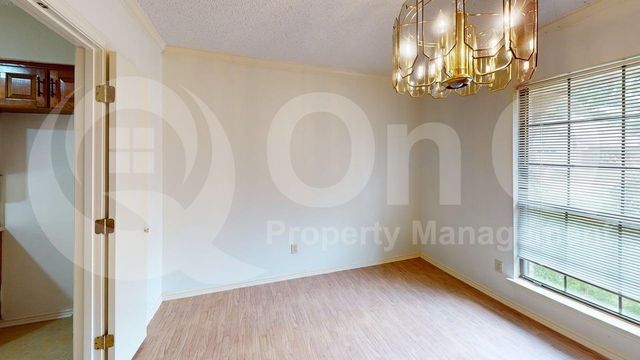 5511 Timber Green Drive, Arlington, TX 76016