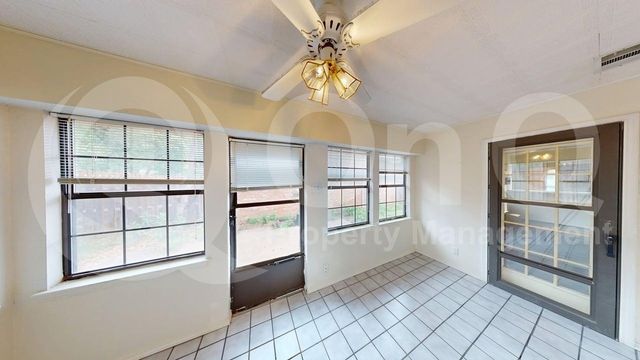 5511 Timber Green Drive, Arlington, TX 76016