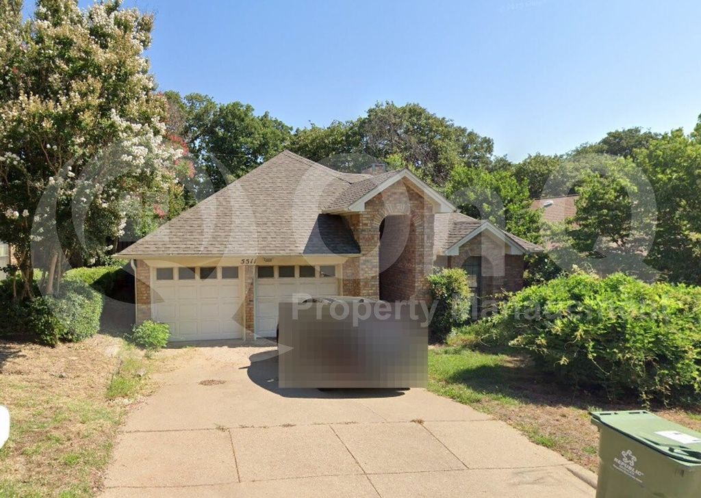 5511 Timber Green Drive, Arlington, TX 76016