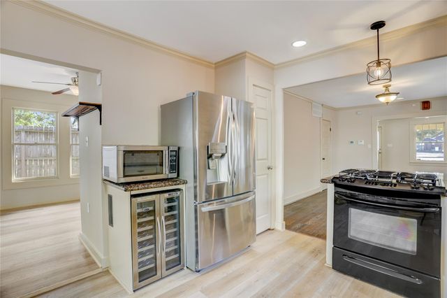 610 Columbia Street, Houston, TX 77007