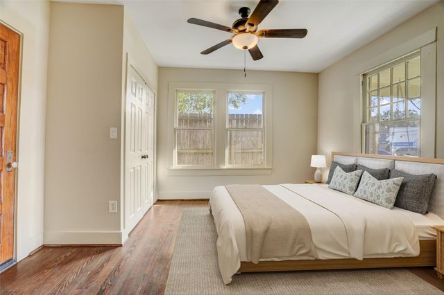 610 Columbia Street, Houston, TX 77007