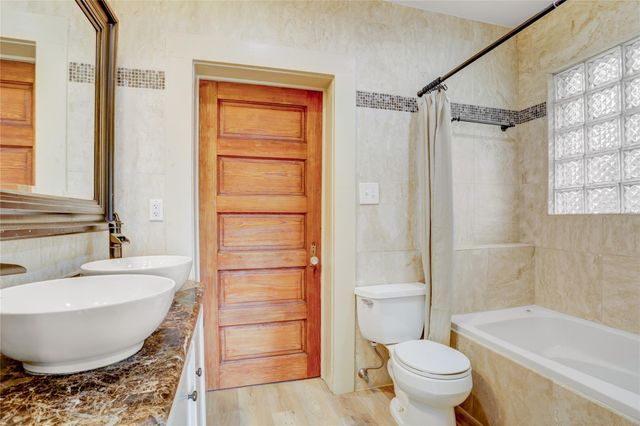 610 Columbia Street, Houston, TX 77007