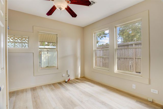 610 Columbia Street, Houston, TX 77007