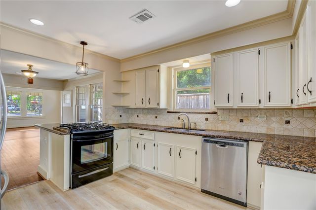 610 Columbia Street, Houston, TX 77007