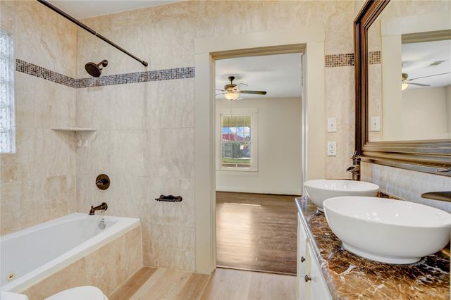 610 Columbia Street, Houston, TX 77007