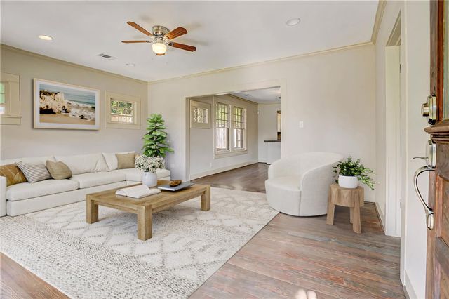 610 Columbia Street, Houston, TX 77007