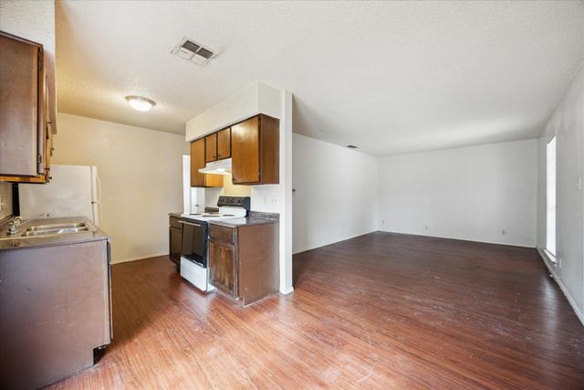 5902 Harwill CIR A, Austin, TX 78723