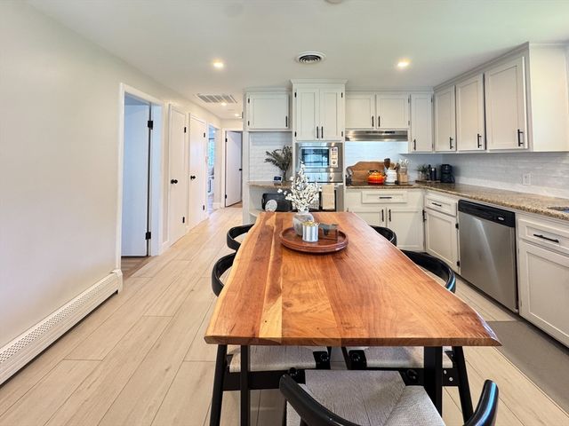8 Francella Rd, Methuen, MA 01844
