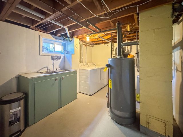 8 Francella Rd, Methuen, MA 01844
