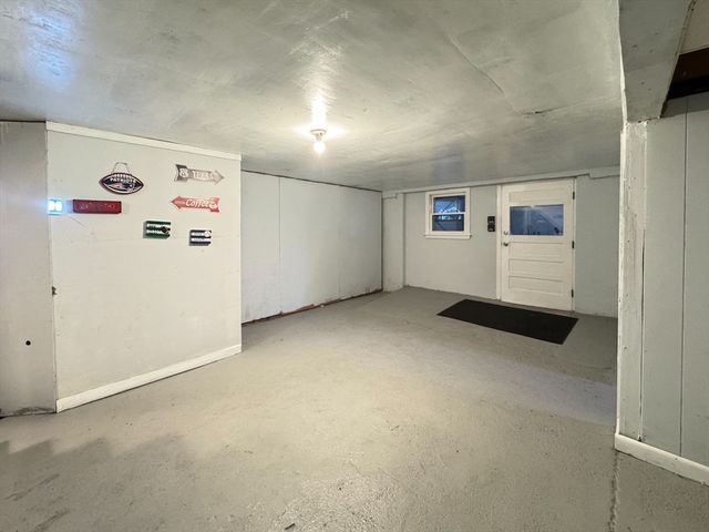 8 Francella Rd, Methuen, MA 01844