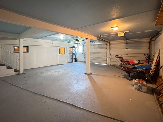 8 Francella Rd, Methuen, MA 01844