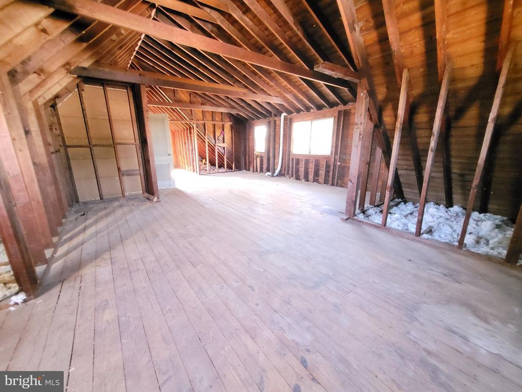 17 W MAPLE AVE, BELLMAWR, NJ 08031 — photo 3