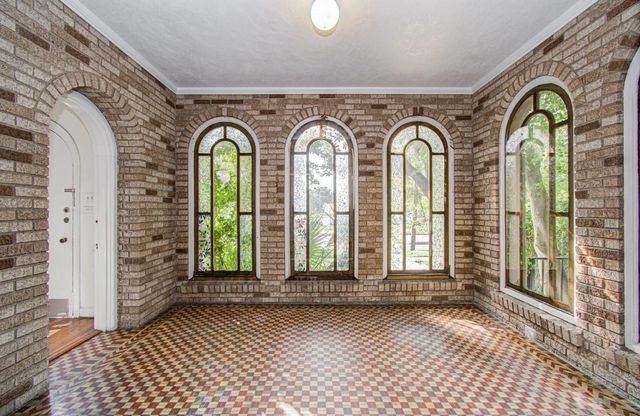4802 La Branch Street, Houston, TX 77004