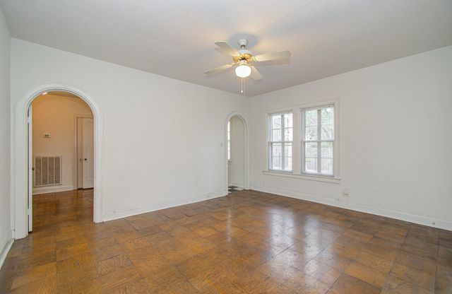 4802 La Branch Street, Houston, TX 77004