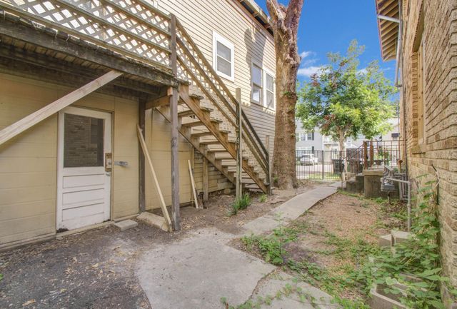 4802 La Branch Street, Houston, TX 77004