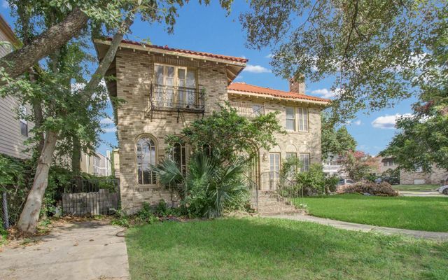 4802 La Branch Street, Houston, TX 77004