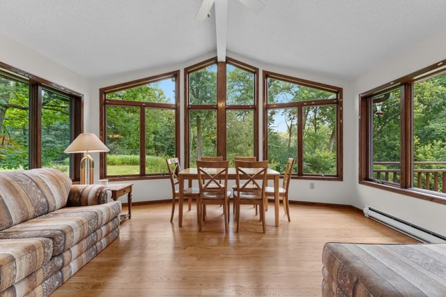 2901 Bambi Court SW, Rochester, MN 55902