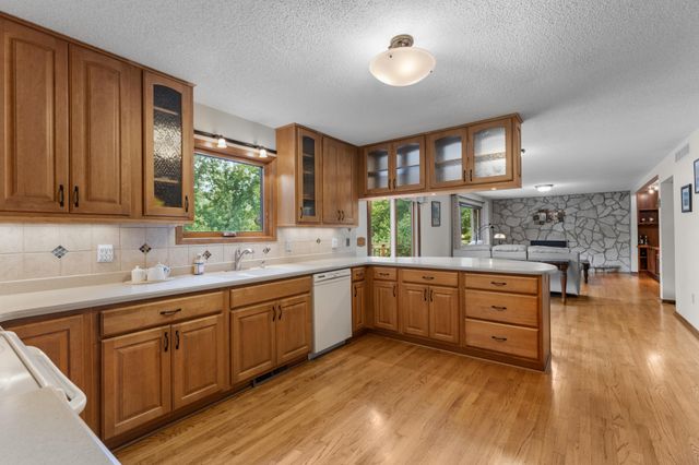 2901 Bambi Court SW, Rochester, MN 55902