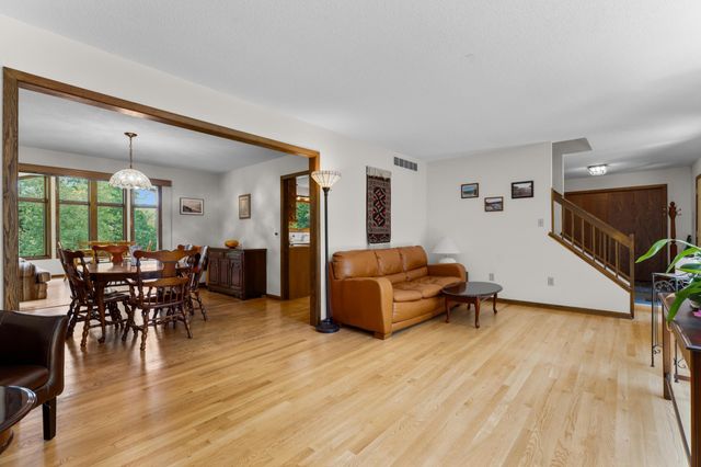 2901 Bambi Court SW, Rochester, MN 55902